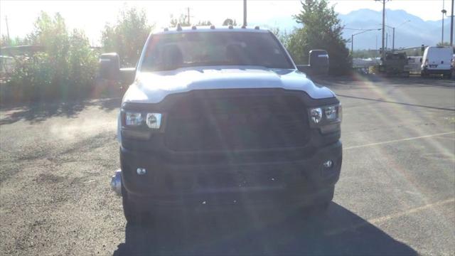 2024 RAM Ram 3500 Chassis Cab RAM 3500 TRADESMAN CREW CAB CHASSIS 4X4 60 CA 2024 RAM Ram 3500 Chassis Cab RAM 3500 TRADESMAN CREW CAB CHASSIS 4X4 60 CA