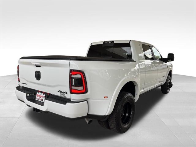 2024 RAM Ram 3500 RAM 3500 LIMITED MEGA CAB 4X4 64 BOX