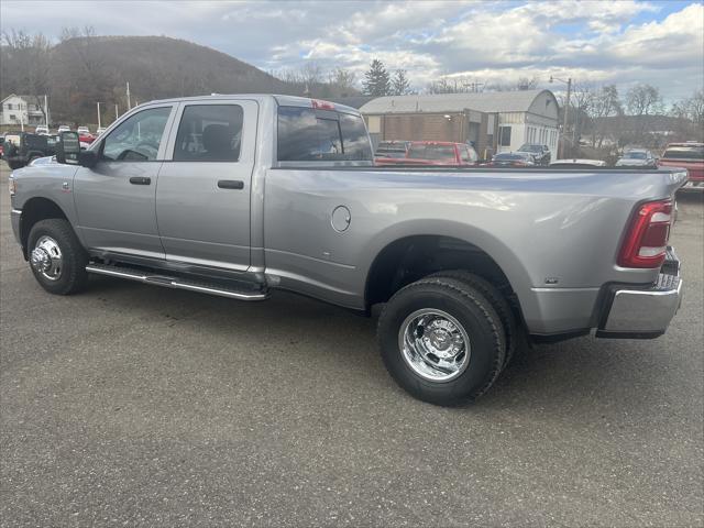 2024 RAM Ram 3500 RAM 3500 TRADESMAN CREW CAB 4X4 8 BOX