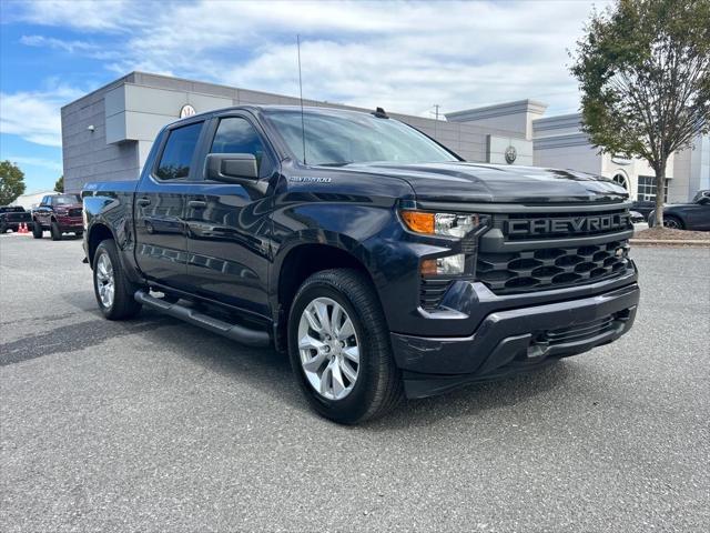 2023 Chevrolet Silverado 1500 4WD Crew Cab Short Bed Custom