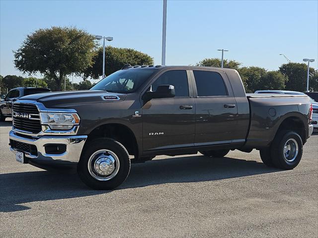 2020 RAM 3500 Big Horn Mega Cab 4x4 64 Box