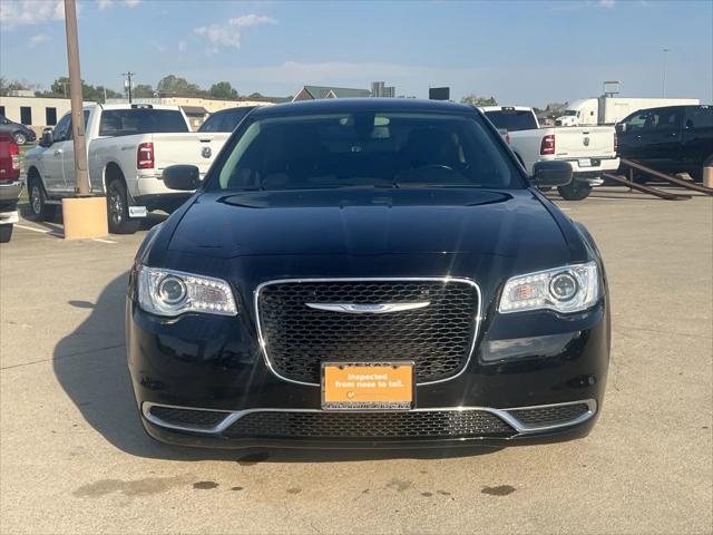 2021 Chrysler 300 Touring