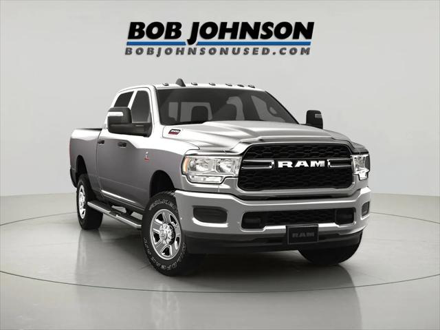 2024 Ram 3500 Tradesman Crew Cab 4x4 6'4" Box