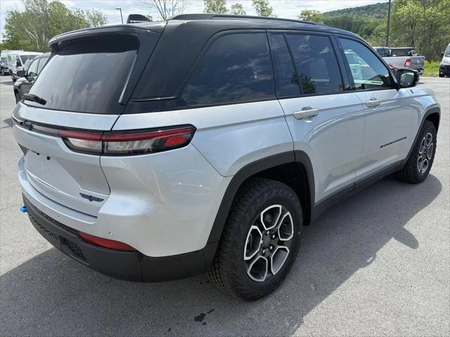 2024 Jeep Grand Cherokee Trailhawk