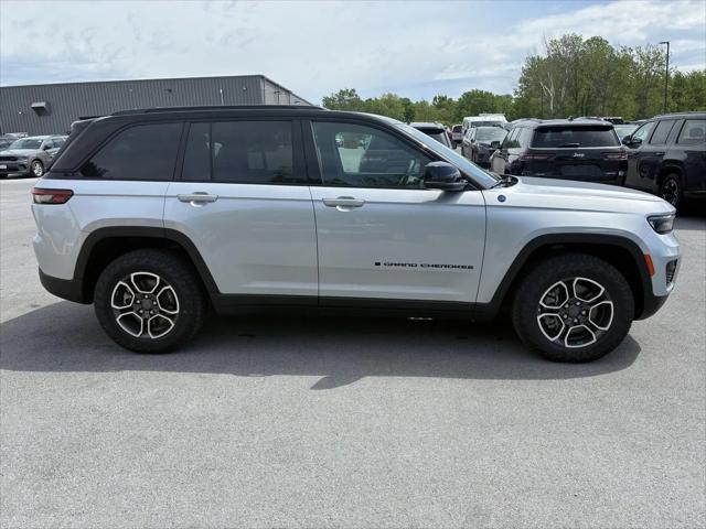 2024 Jeep Grand Cherokee Trailhawk
