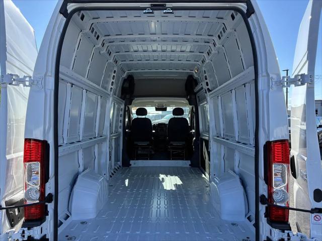 2024 Ram ProMaster Cargo Van Tradesman Super High Roof 159" WB EXT w/Pass Seat