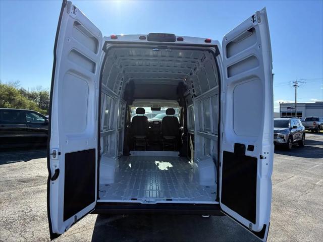 2024 Ram ProMaster Cargo Van Tradesman Super High Roof 159" WB EXT w/Pass Seat