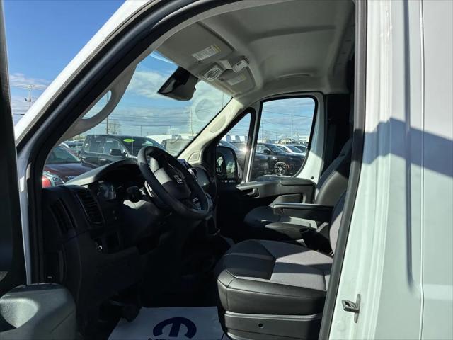 2024 Ram ProMaster Cargo Van Tradesman Super High Roof 159" WB EXT w/Pass Seat