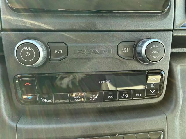2024 Ram ProMaster Cargo Van Tradesman Super High Roof 159" WB EXT w/Pass Seat