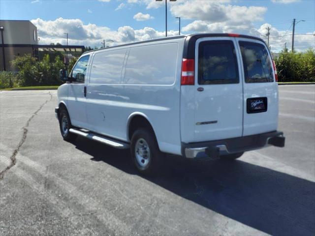 2022 Chevrolet Express Cargo Van RWD 2500 Regular Wheelbase WT