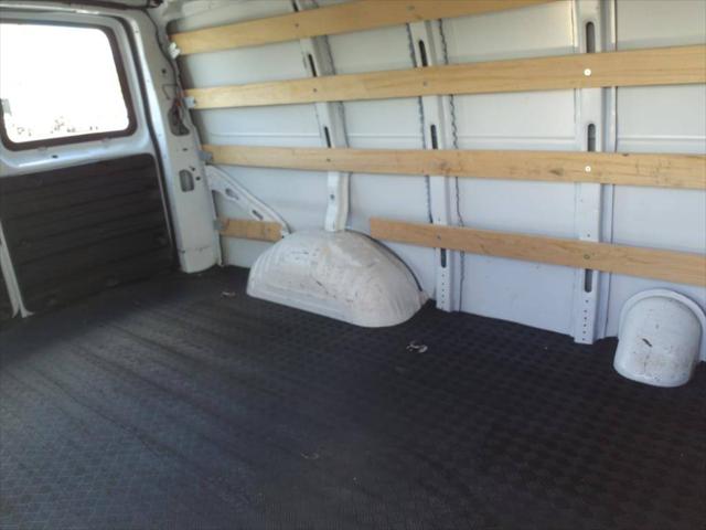 2022 Chevrolet Express Cargo Van RWD 2500 Regular Wheelbase WT