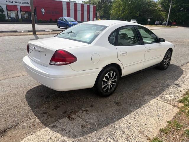 2007 Ford Taurus SE