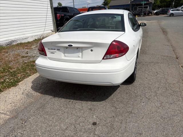2007 Ford Taurus SE