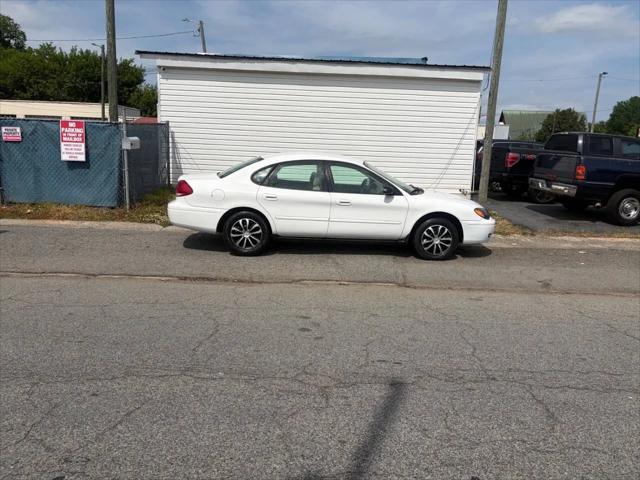 2007 Ford Taurus SE