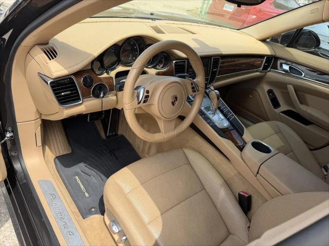 2012 Porsche Panamera 4