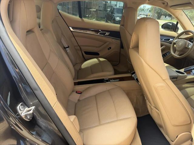 2012 Porsche Panamera 4