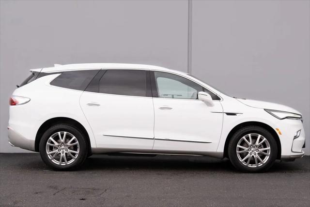 2023 Buick Enclave Premium AWD