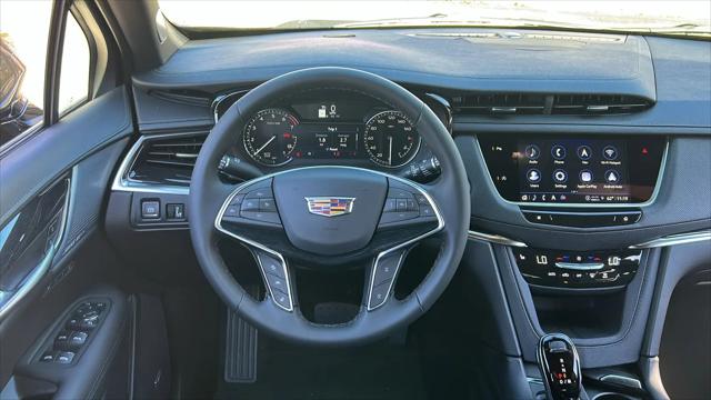 2025 Cadillac XT5 FWD Premium Luxury