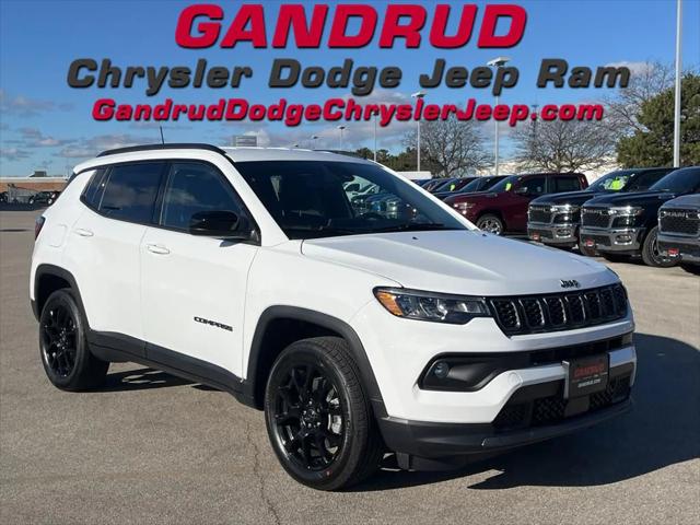 2025 Jeep Compass COMPASS LATITUDE 4X4