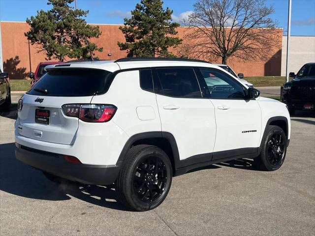 2025 Jeep Compass COMPASS LATITUDE 4X4