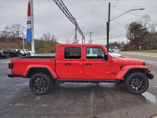 2025 Jeep Gladiator GLADIATOR NIGHTHAWK 4X4