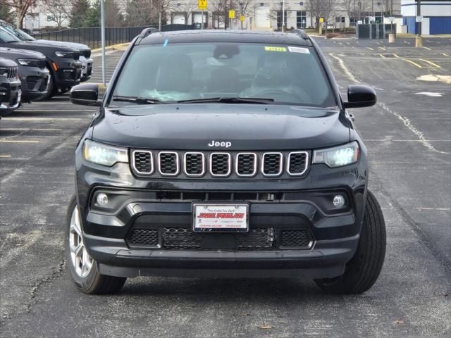 2025 Jeep Compass COMPASS LATITUDE 4X4