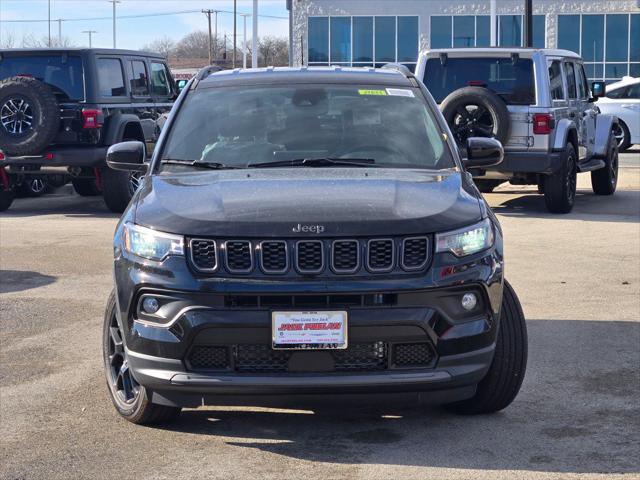 2025 Jeep Compass COMPASS LATITUDE 4X4