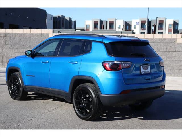 2025 Jeep Compass COMPASS LATITUDE 4X4