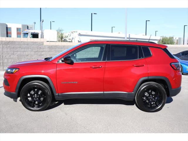 2025 Jeep Compass COMPASS LATITUDE 4X4