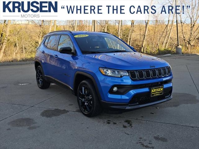 2025 Jeep Compass COMPASS LATITUDE 4X4