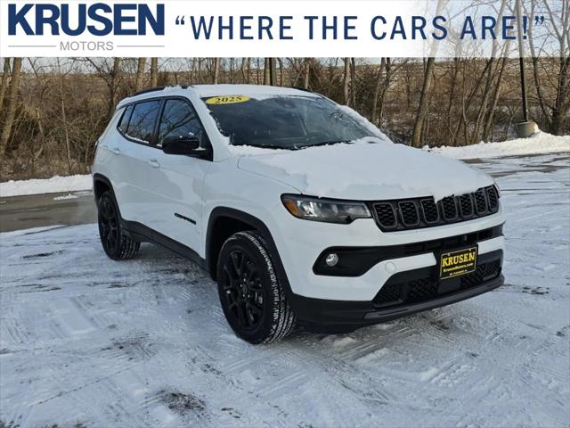 2025 Jeep Compass COMPASS LATITUDE 4X4