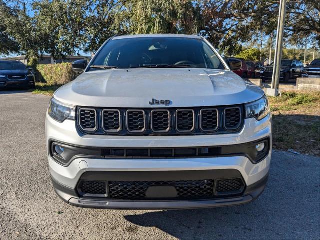 2025 Jeep Compass COMPASS LATITUDE 4X4