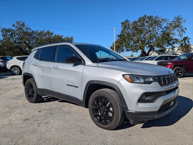 2025 Jeep Compass COMPASS LATITUDE 4X4