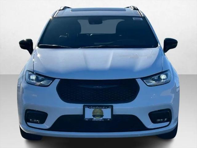 2025 Chrysler Pacifica PACIFICA LIMITED