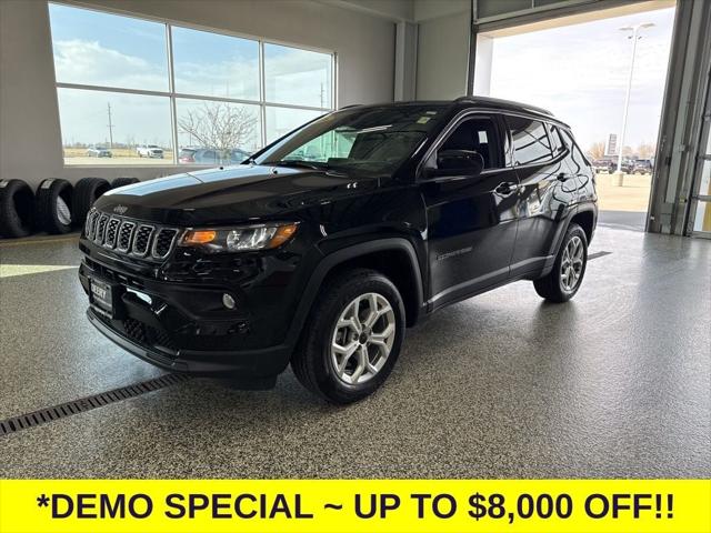 2025 Jeep Compass COMPASS LATITUDE 4X4