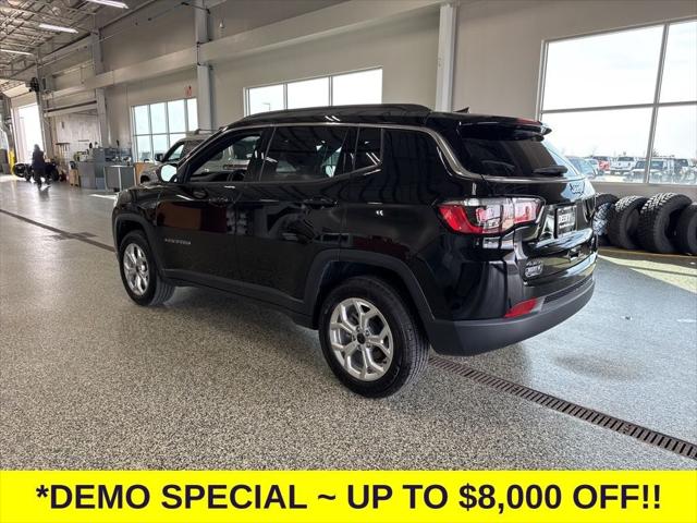 2025 Jeep Compass COMPASS LATITUDE 4X4