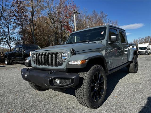 2025 Jeep Gladiator GLADIATOR NIGHTHAWK 4X4