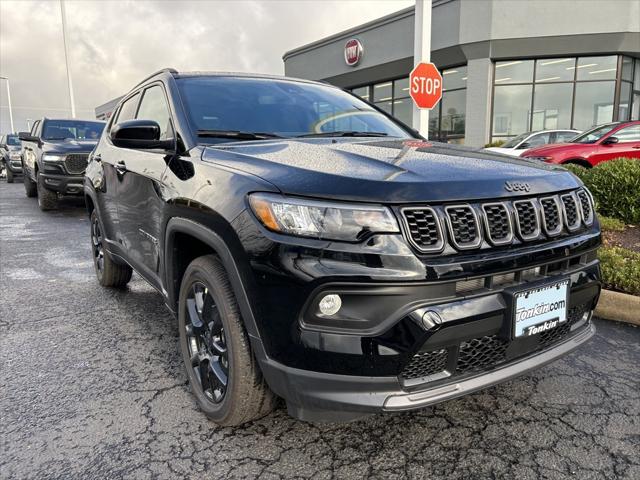 2025 Jeep Compass COMPASS LATITUDE 4X4