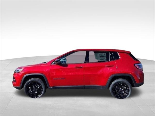 2025 Jeep Compass COMPASS LATITUDE 4X4