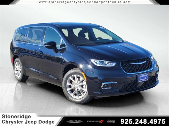 2025 Chrysler Pacifica PACIFICA SELECT AWD