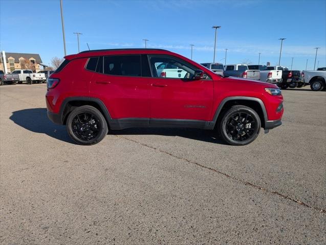 2025 Jeep Compass COMPASS LATITUDE 4X4