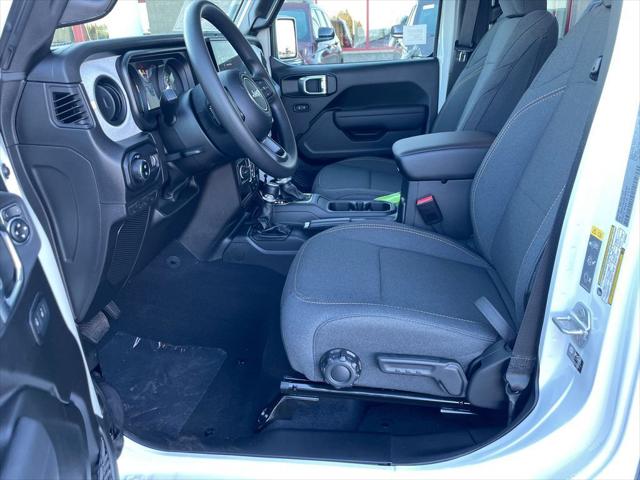 2025 Jeep Gladiator GLADIATOR NIGHTHAWK 4X4