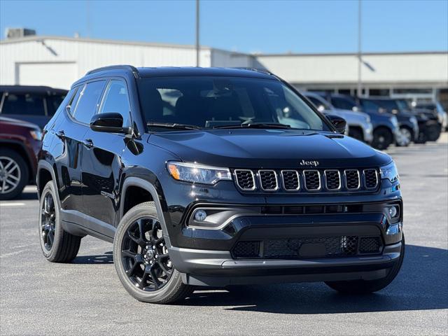 2025 Jeep Compass COMPASS LATITUDE 4X4