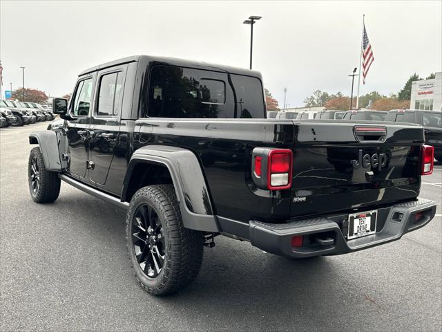 2025 Jeep Gladiator GLADIATOR NIGHTHAWK 4X4