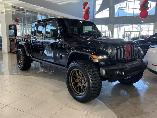 2025 Jeep Gladiator GLADIATOR NIGHTHAWK 4X4