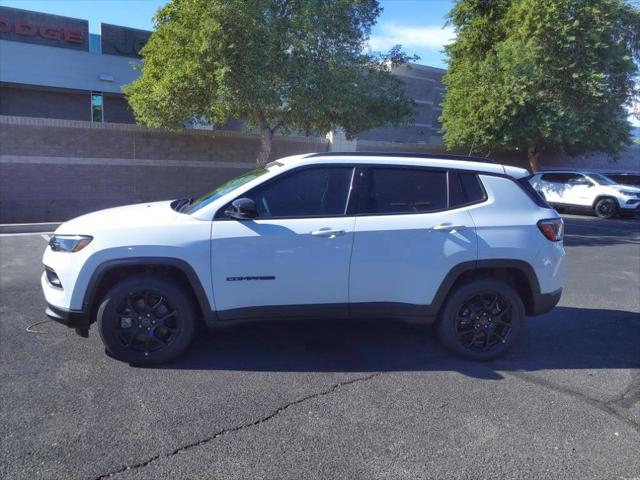 2025 Jeep Compass COMPASS LATITUDE 4X4