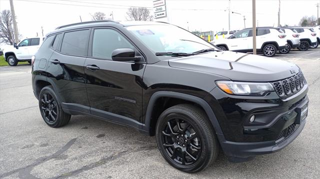 2025 Jeep Compass COMPASS LATITUDE 4X4