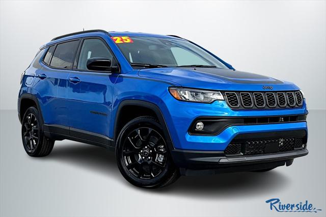 2025 Jeep Compass COMPASS LATITUDE 4X4