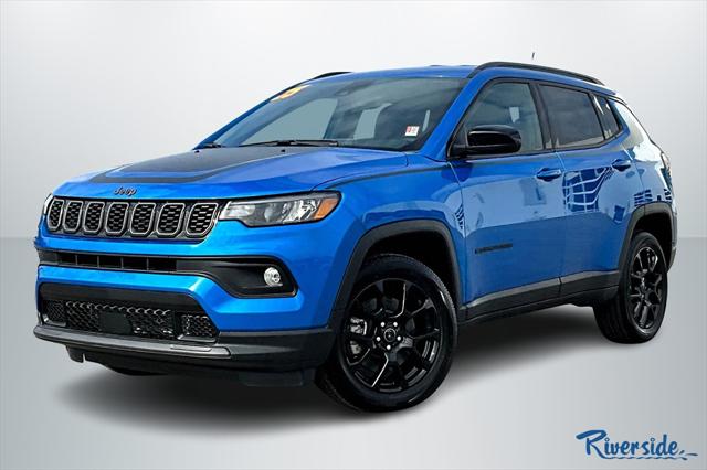 2025 Jeep Compass COMPASS LATITUDE 4X4