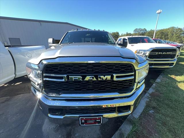 2024 RAM Ram 3500 RAM 3500 TRADESMAN CREW CAB 4X4 64 BOX